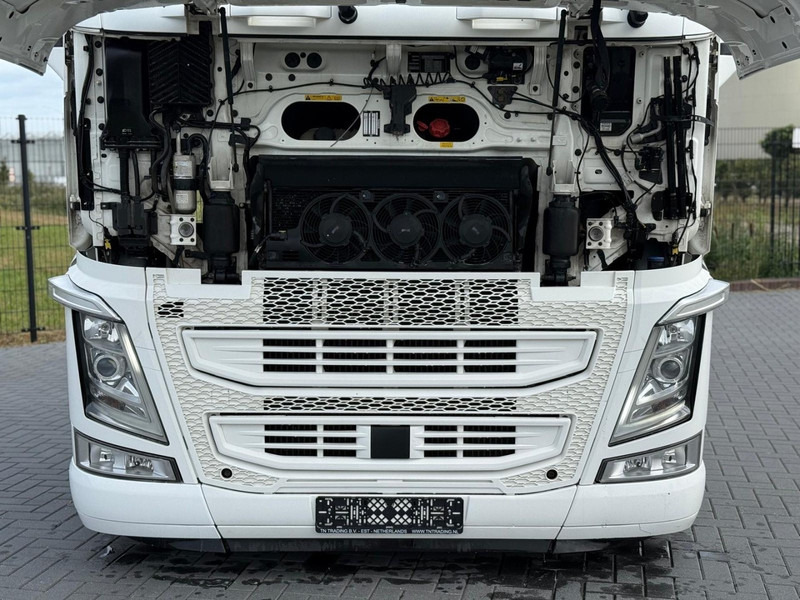 Volvo FH 13.500 VOLLUCHT, RETARDER, LEER, 2 TANKS, TOP AUTO. - Влекач: снимка 5 Volvo FH 13.500 VOLLUCHT, RETARDER, LEER, 2 TANKS, TOP AUTO. - Влекач: снимка 5