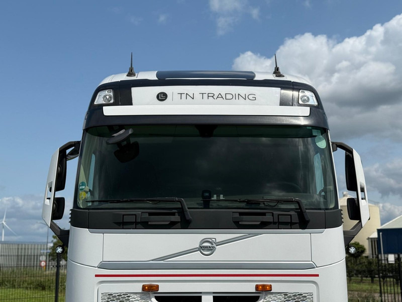 Volvo FH 13.540XL KB VIN, I-PARK COOL, STEEL/AIR, 2 TANKS, FULL SPOILER. - Влекач: снимка 5 Volvo FH 13.540XL KB VIN, I-PARK COOL, STEEL/AIR, 2 TANKS, FULL SPOILER. - Влекач: снимка 5
