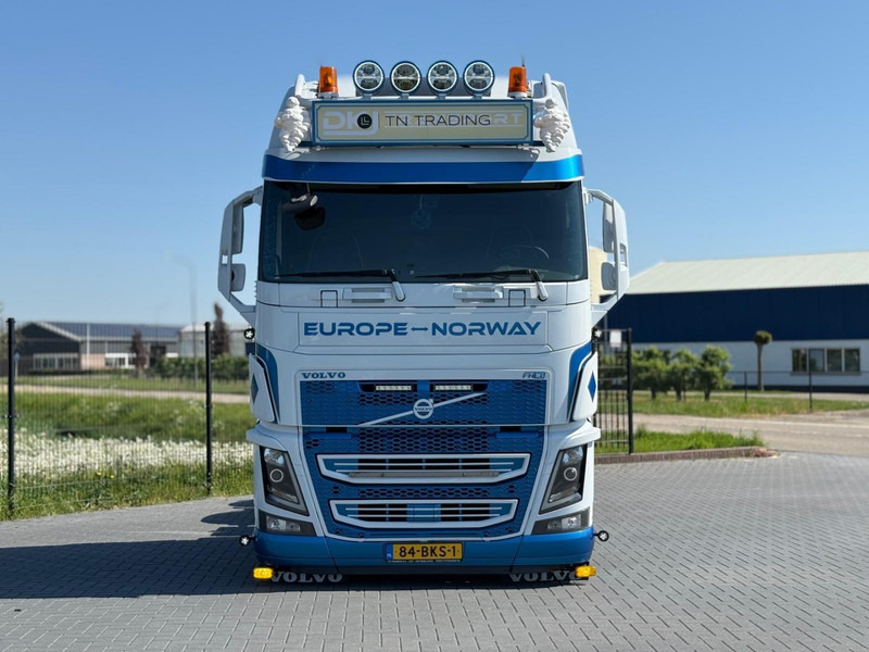 Volvo FH 16.750 FULL AIR, LEATHER, SHOW, TOP CONDITION, XL CABINE. - Влекач: снимка 2 Volvo FH 16.750 FULL AIR, LEATHER, SHOW, TOP CONDITION, XL CABINE. - Влекач: снимка 2
