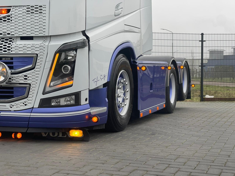 Volvo FH 16.750 SHOW TRUCK, FULL AIR, WB 3,10, SPECIAL INTERIOR, FULL! - Влекач: снимка 5 Volvo FH 16.750 SHOW TRUCK, FULL AIR, WB 3,10, SPECIAL INTERIOR, FULL! - Влекач: снимка 5