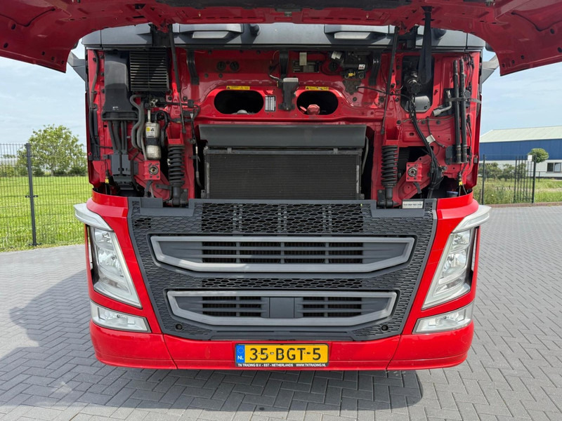 Volvo FH13.420 ADR, SMART TACHO 2, NL TRUCK, ALCOA, STEEL/AIR, PERFECT CONDITION, 2X TANK. - Влекач: снимка 5 Volvo FH13.420 ADR, SMART TACHO 2, NL TRUCK, ALCOA, STEEL/AIR, PERFECT CONDITION, 2X TANK. - Влекач: снимка 5