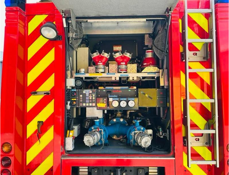 Пожарна кола Volvo FM9: снимка 12