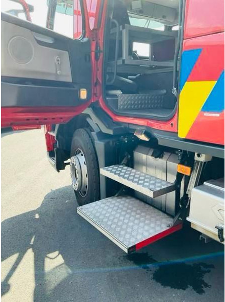 Пожарна кола Volvo FM9: снимка 11