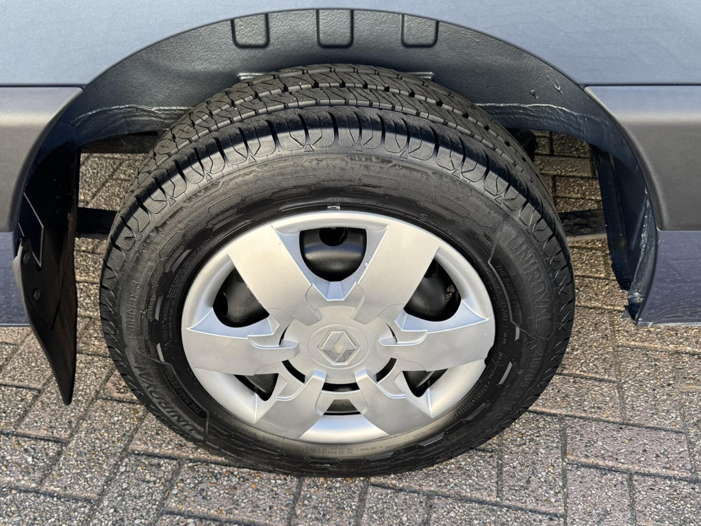 Renault Master-T33 2.3 dCi L2H2 Airco Trekhaak Cruise 3 Zits Pdc Goed onderhouden - Товарен бус: снимка 5 Renault Master-T33 2.3 dCi L2H2 Airco Trekhaak Cruise 3 Zits Pdc Goed onderhouden - Товарен бус: снимка 5