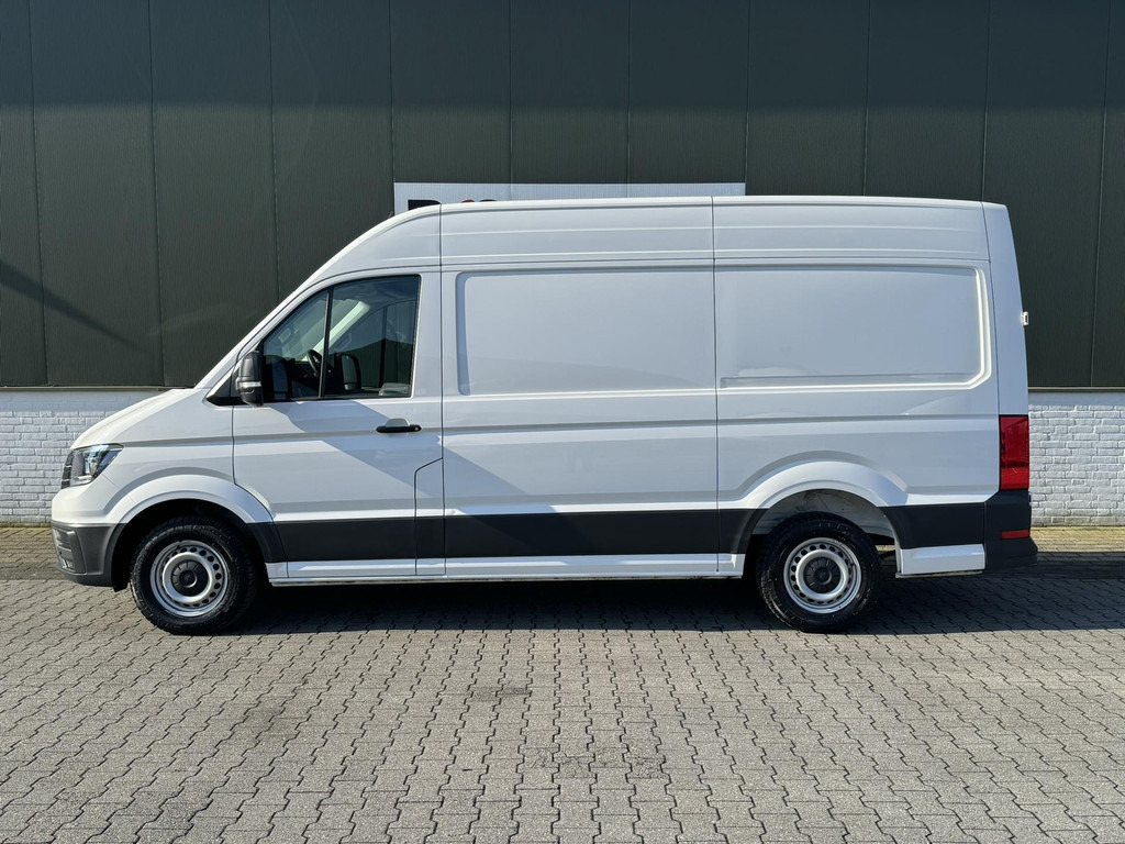 Volkswagen Crafter-30 2.0 TDI L3H3 Highline 4S banden Trekhaak Carplay Pdc v+a Cruise DAB - Товарен бус: снимка 5 Volkswagen Crafter-30 2.0 TDI L3H3 Highline 4S banden Trekhaak Carplay Pdc v+a Cruise DAB - Товарен бус: снимка 5