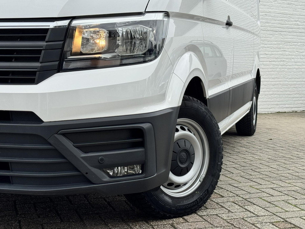 Volkswagen Crafter-30 2.0 TDI L3H3 Highline Carplay DAB Cruise Verwarmde voorruit Trekhaak Lat om Lat - Товарен бус: снимка 5 Volkswagen Crafter-30 2.0 TDI L3H3 Highline Carplay DAB Cruise Verwarmde voorruit Trekhaak Lat om Lat - Товарен бус: снимка 5