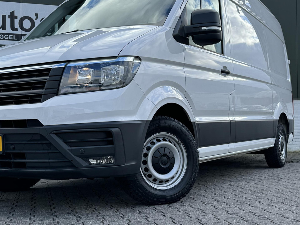 Volkswagen Crafter-30 2.0 TDI L3H3 Highline Carplay DAB Cruise Verwarmde voorruit Trekhaak Lat om Lat - Товарен бус: снимка 5 Volkswagen Crafter-30 2.0 TDI L3H3 Highline Carplay DAB Cruise Verwarmde voorruit Trekhaak Lat om Lat - Товарен бус: снимка 5