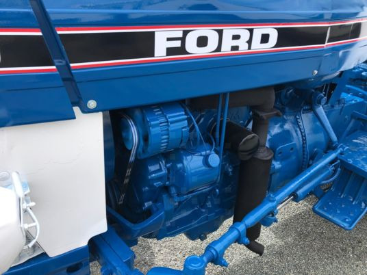 Ford 4110 V fruitier arceau tracteur à 15 000 € sans tva à rajouter - Трактор: снимка 5 Ford 4110 V fruitier arceau tracteur à 15 000 € sans tva à rajouter - Трактор: снимка 5