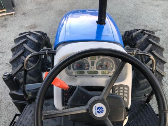 New Holland TL100A Tracteur - Трактор: снимка 3 New Holland TL100A Tracteur - Трактор: снимка 3