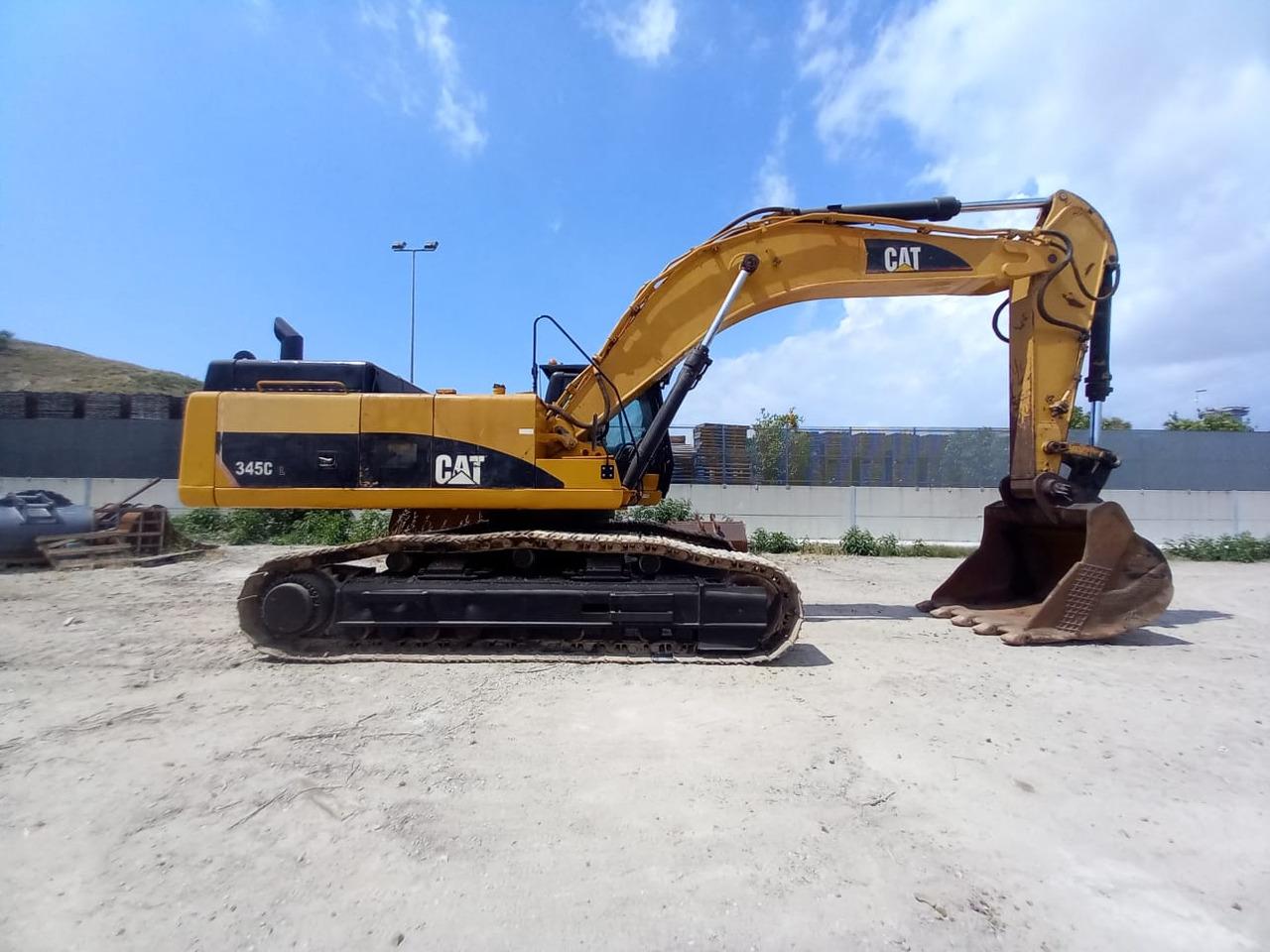 Caterpillar 345C - Верижен багер: снимка 2 Caterpillar 345C - Верижен багер: снимка 2
