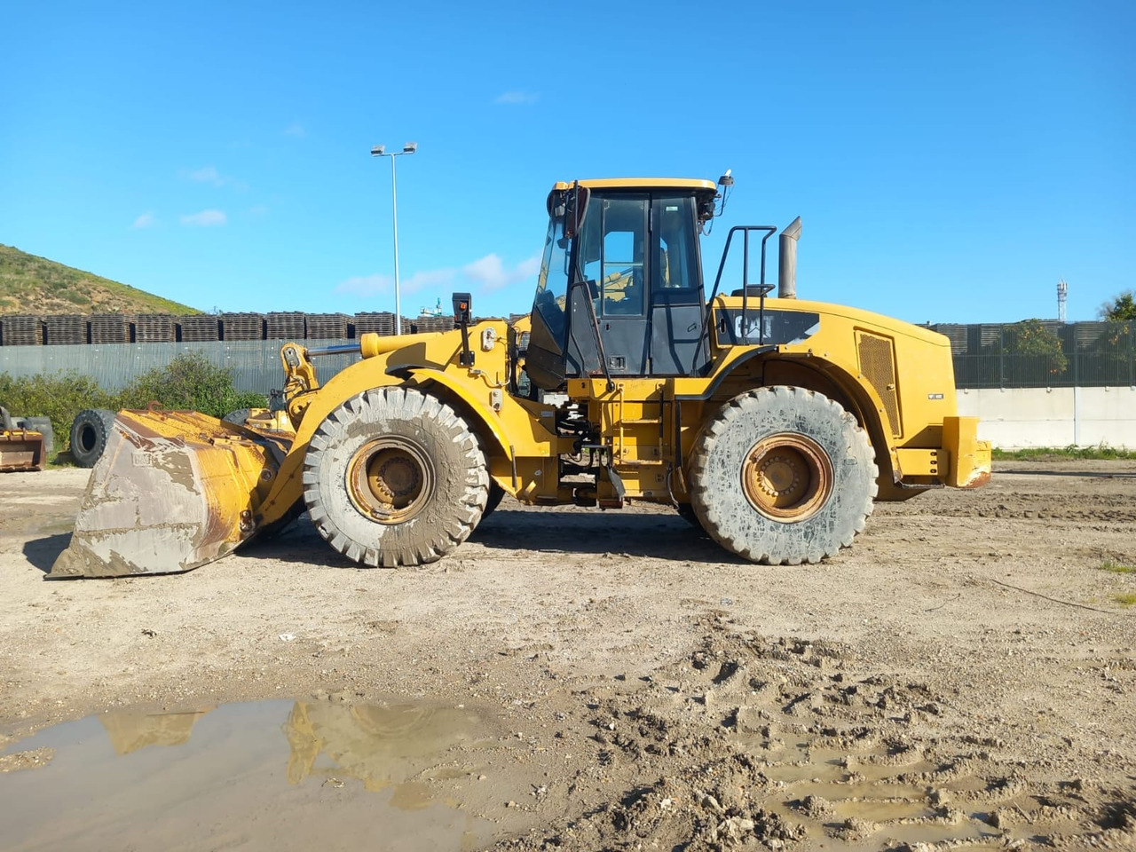 Caterpillar 962H - Товарач: снимка 3 Caterpillar 962H - Товарач: снимка 3