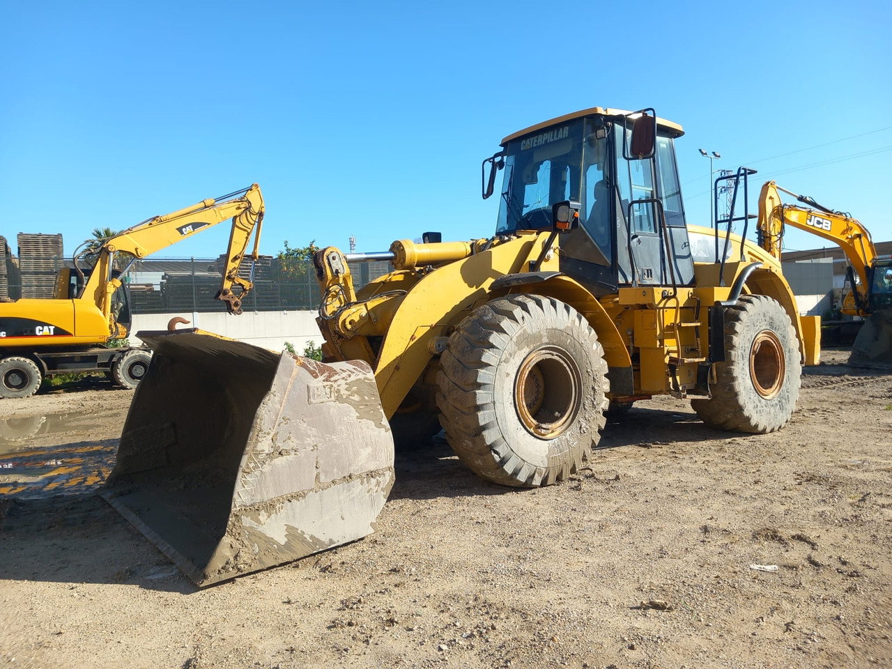Caterpillar 962H - Товарач: снимка 1 Caterpillar 962H - Товарач: снимка 1