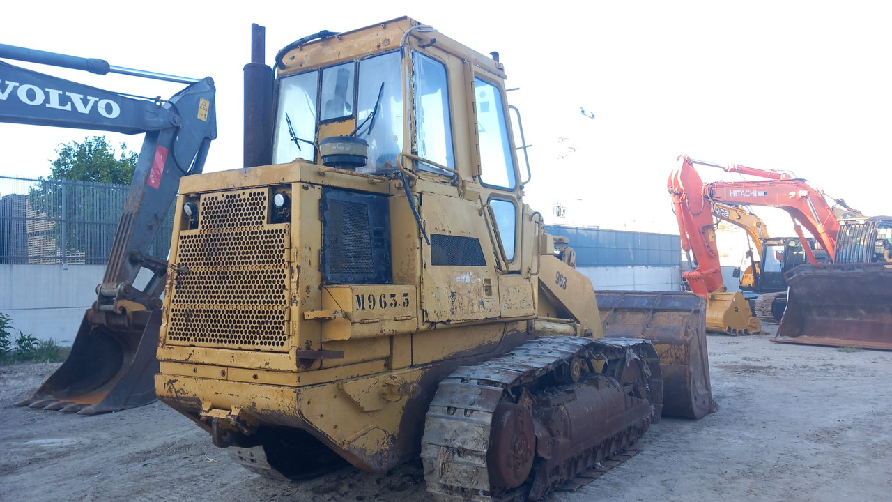 Caterpillar 963 - Верижен товарач: снимка 3 Caterpillar 963 - Верижен товарач: снимка 3