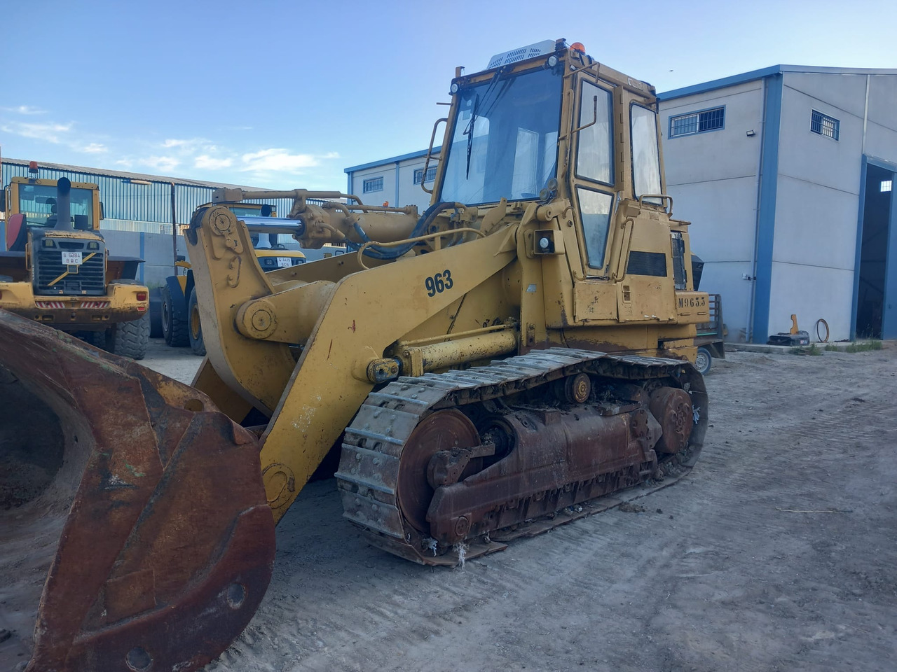 Caterpillar 963 - Верижен товарач: снимка 1 Caterpillar 963 - Верижен товарач: снимка 1