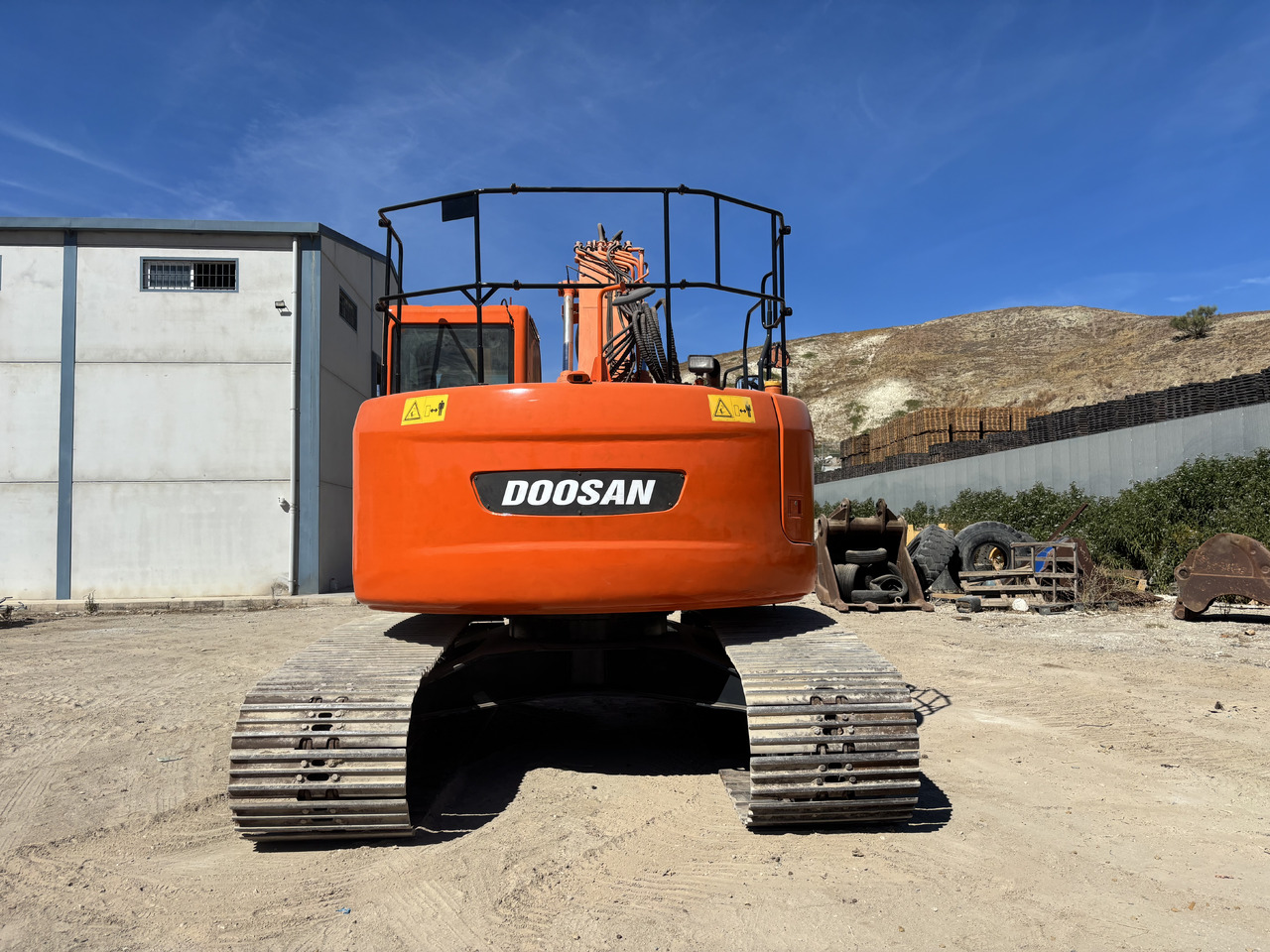 DOOSAN DX235LCR - Верижен багер: снимка 4 DOOSAN DX235LCR - Верижен багер: снимка 4