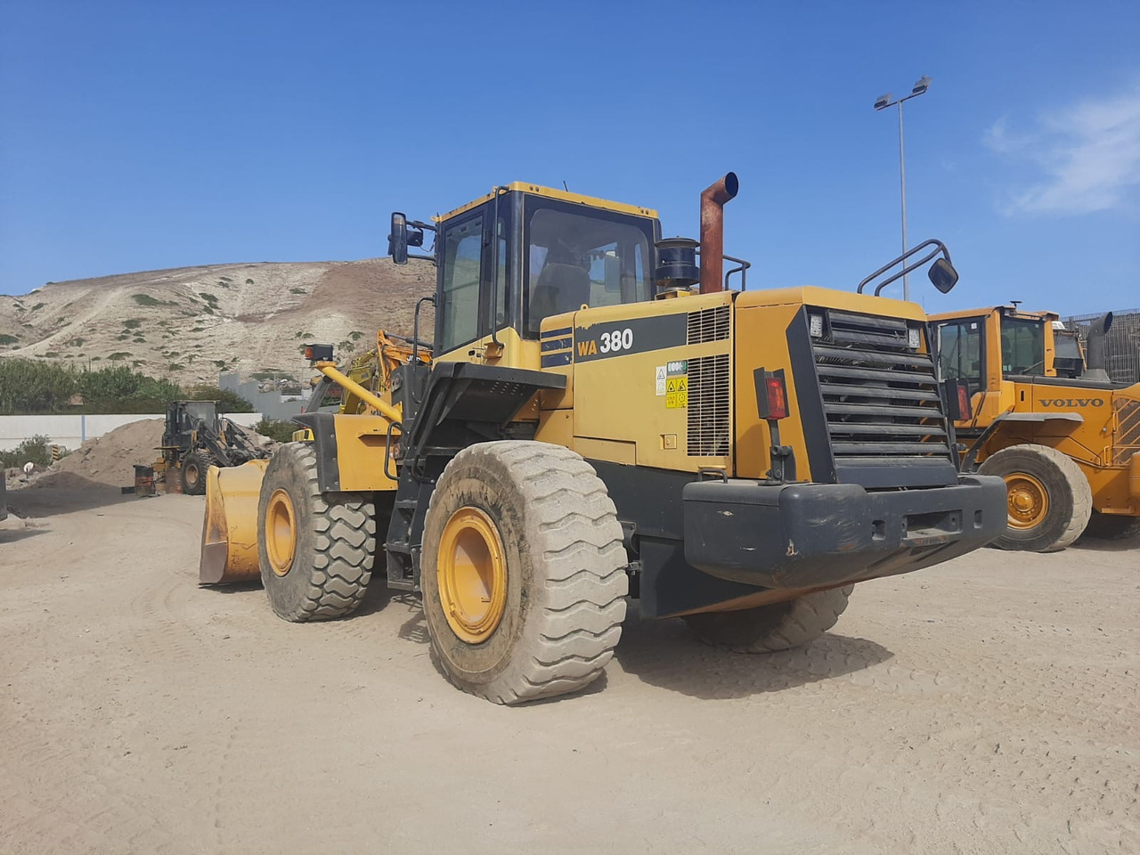 KOMATSU WA380-6 - Товарач: снимка 4 KOMATSU WA380-6 - Товарач: снимка 4