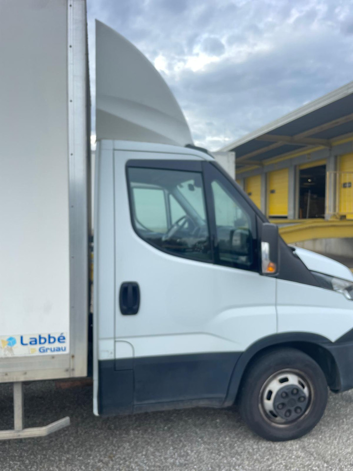 IVECO Dailly 35c16 - Лекотоварен автомобил фургон: снимка 2 IVECO Dailly 35c16 - Лекотоварен автомобил фургон: снимка 2