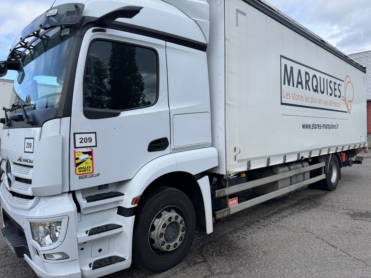 MERCEDES-BENZ Actros - Камион с брезент: снимка 2 MERCEDES-BENZ Actros - Камион с брезент: снимка 2