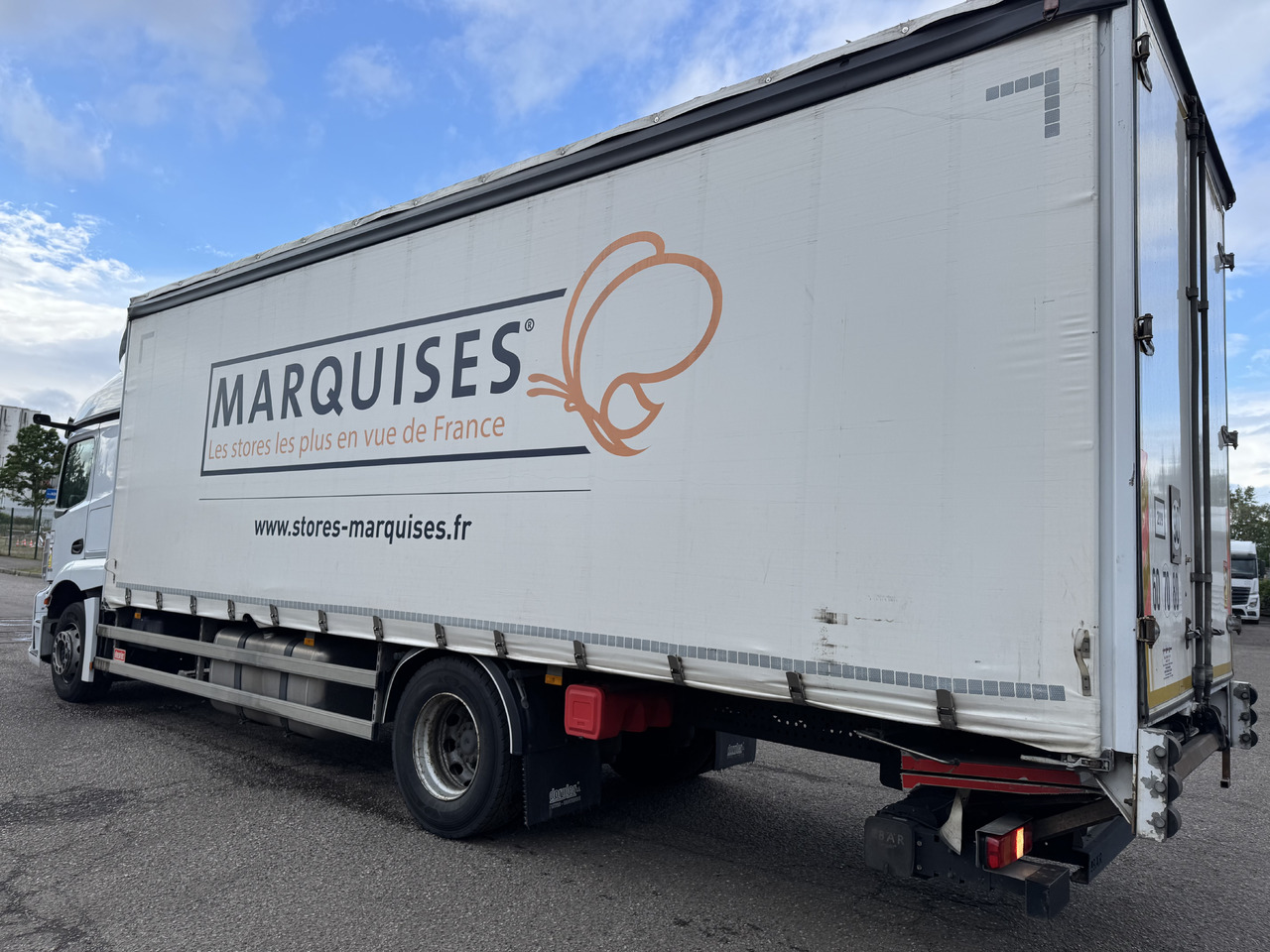 MERCEDES-BENZ Actros - Камион с брезент: снимка 3 MERCEDES-BENZ Actros - Камион с брезент: снимка 3