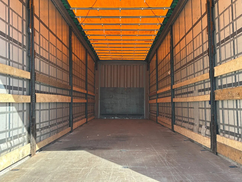 Брезентово полуремарке Krone SD Schuifzeil -Dak / SAF-Disc / Huckepack: снимка 13 Брезентово полуремарке Krone SD Schuifzeil -Dak / SAF-Disc / Huckepack: снимка 13