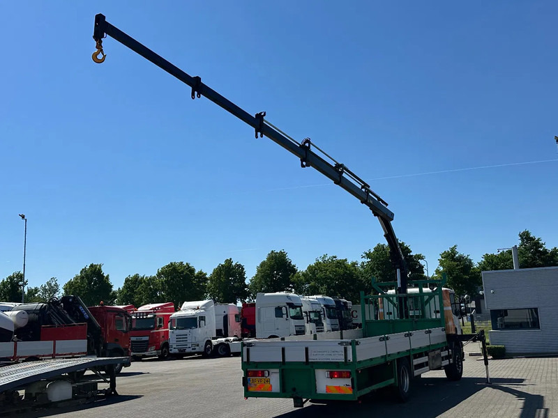 Scania P94-220 HIAB 102 / 5x Extentable / Euro 2 / Apk 02-2026! - Камион с кран: снимка 4 Scania P94-220 HIAB 102 / 5x Extentable / Euro 2 / Apk 02-2026! - Камион с кран: снимка 4