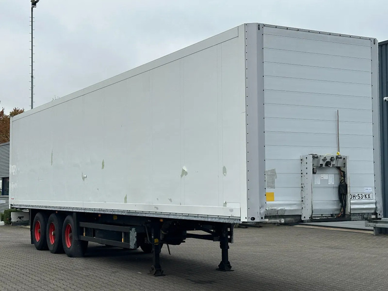 Schmitz Cargobull Closed Box / Bpw-Axle - Затворена каросерия полуремарке: снимка 4 Schmitz Cargobull Closed Box / Bpw-Axle - Затворена каросерия полуремарке: снимка 4