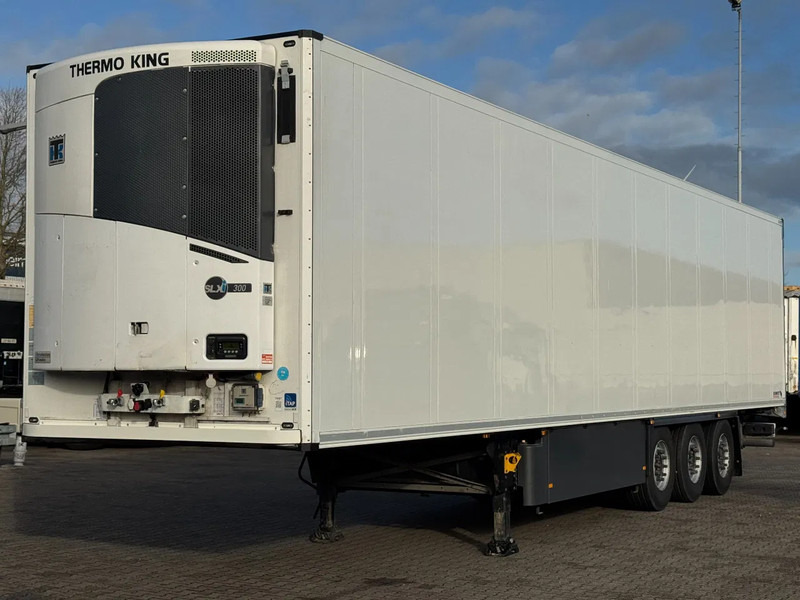 Schmitz Cargobull Thermo King SLXi 300 only 3748 hours / Disc Brakes - Рефрижератор полуремарке: снимка 1 Schmitz Cargobull Thermo King SLXi 300 only 3748 hours / Disc Brakes - Рефрижератор полуремарке: снимка 1