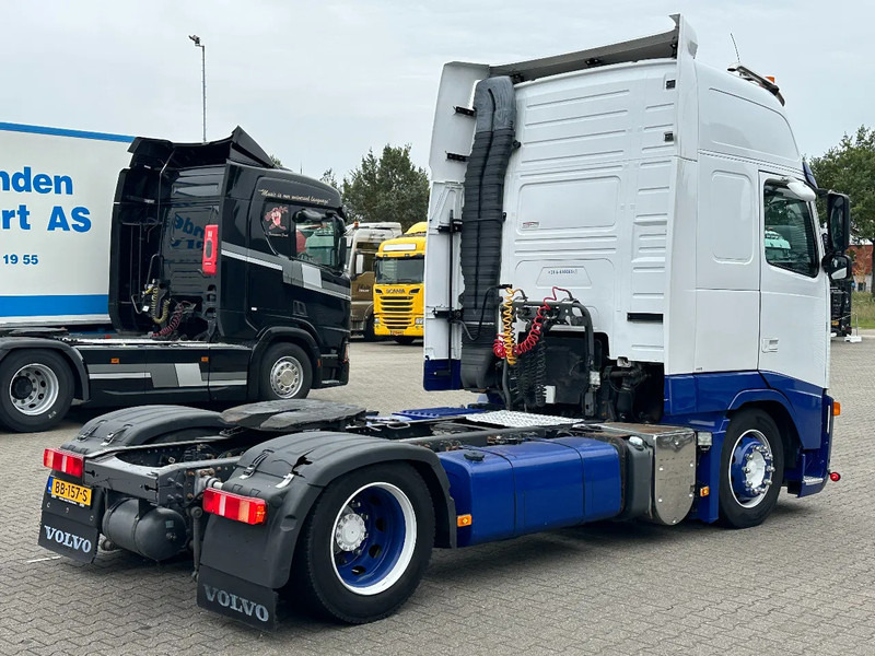 Volvo FH 400 Globe XL Mega / Full Air / 2 Tank / Euro 5 - Влекач: снимка 3 Volvo FH 400 Globe XL Mega / Full Air / 2 Tank / Euro 5 - Влекач: снимка 3