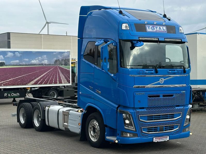 Volvo FH 16.750 6x4 Globe XL Chassis Retarder 3.90 Wb Full Air - Шаси кабина: снимка 2 Volvo FH 16.750 6x4 Globe XL Chassis Retarder 3.90 Wb Full Air - Шаси кабина: снимка 2