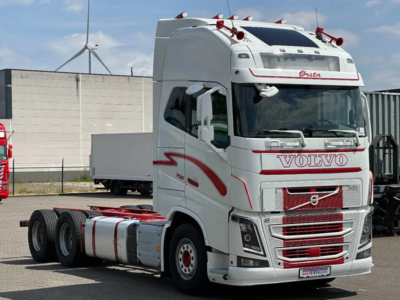 Volvo FH 16.750 6x4 Globe XL Chassis Retarder 4.30 Wb Full Air - Шаси кабина: снимка 2 Volvo FH 16.750 6x4 Globe XL Chassis Retarder 4.30 Wb Full Air - Шаси кабина: снимка 2