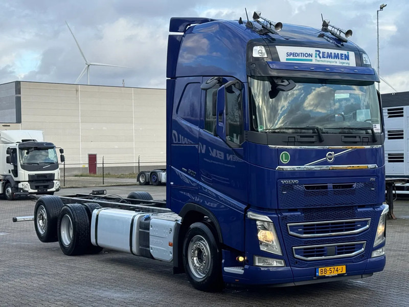 Volvo FH 460 6x2 Globetrotter XL WB 4.90mtr - Шаси кабина: снимка 2 Volvo FH 460 6x2 Globetrotter XL WB 4.90mtr - Шаси кабина: снимка 2