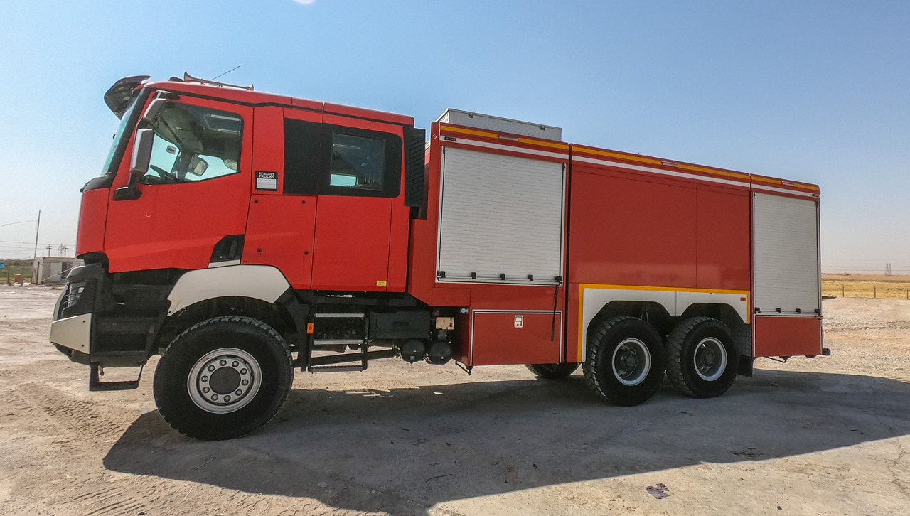 Renault SZCZESNIAK K-500 TLF 9000/1000 6x6 - Пожарна кола: снимка 2 Renault SZCZESNIAK K-500 TLF 9000/1000 6x6 - Пожарна кола: снимка 2