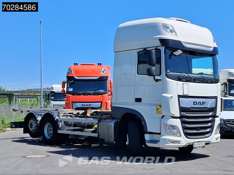DAF XF 450 6X2 SSC Retarder 2x Tanks Liftachse Standklima LED ACC - Контейнеровоз/ Сменна каросерия камион: снимка 3 DAF XF 450 6X2 SSC Retarder 2x Tanks Liftachse Standklima LED ACC - Контейнеровоз/ Сменна каросерия камион: снимка 3