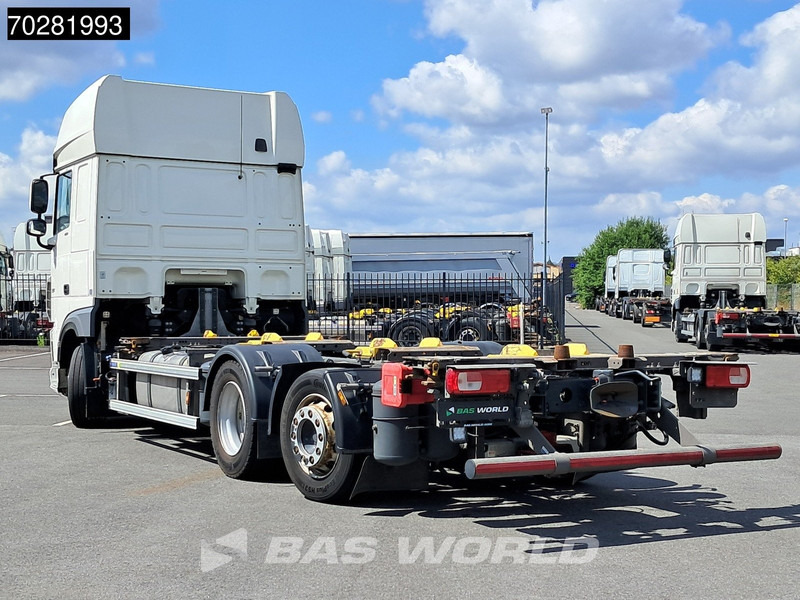 DAF XF 480 6X2 SSC Retarder 2xTanks Lift-Lenkachse ACC Euro 6 - Контейнеровоз/ Сменна каросерия камион: снимка 2 DAF XF 480 6X2 SSC Retarder 2xTanks Lift-Lenkachse ACC Euro 6 - Контейнеровоз/ Сменна каросерия камион: снимка 2