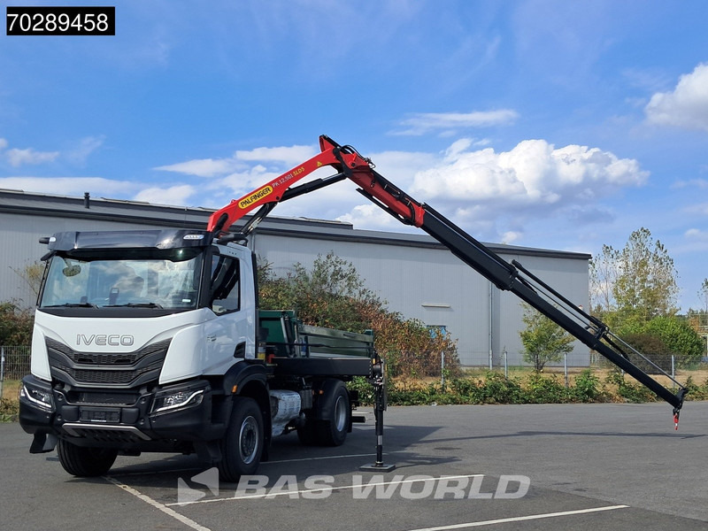 Iveco X-Way 460 4X2 NEW Palfinger PK12.501 Kran Crane Remote 3-way tipper ACC Navi - Самосвал камион, Камион с кран: снимка 1 Iveco X-Way 460 4X2 NEW Palfinger PK12.501 Kran Crane Remote 3-way tipper ACC Navi - Самосвал камион, Камион с кран: снимка 1