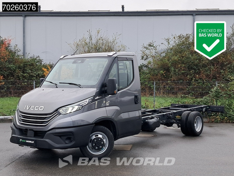 Iveco Daily 35C21 Neu! 3.0L 2025-Modell Automatik 210PS Radstand 410 Fahrgestell Doppelbereifung LED ACC Klima Euro6 Chassis A/C - Лекотоварен автомобил: снимка 1 Iveco Daily 35C21 Neu! 3.0L 2025-Modell Automatik 210PS Radstand 410 Fahrgestell Doppelbereifung LED ACC Klima Euro6 Chassis A/C - Лекотоварен автомобил: снимка 1