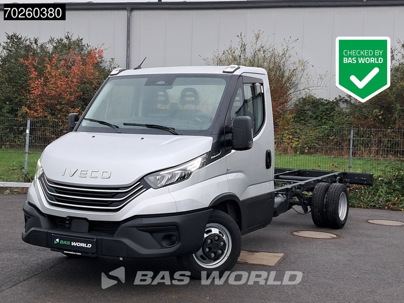 Iveco Daily 35C21 Neu! 3.0L 2025-Modell Automatik 210PS Radstand 410 Fahrgestell Doppelbereifung LED ACC Klima Euro6 Chassis A/C - Лекотоварен автомобил: снимка 1 Iveco Daily 35C21 Neu! 3.0L 2025-Modell Automatik 210PS Radstand 410 Fahrgestell Doppelbereifung LED ACC Klima Euro6 Chassis A/C - Лекотоварен автомобил: снимка 1