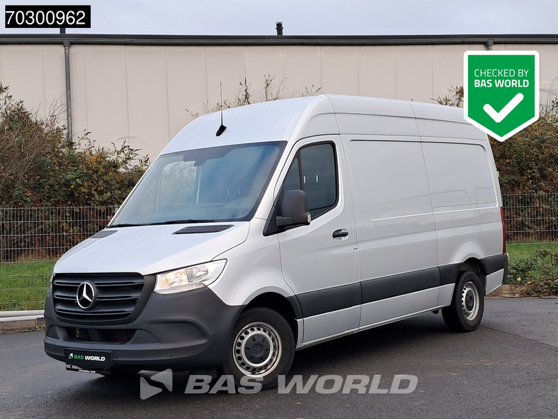 Mercedes-Benz Sprinter 315 CDI Automatik L2H2 150PS Klima Kamera Parkensensoren MBUX CarPlay Euro6 L2 A/C - Малък ван: снимка 1 Mercedes-Benz Sprinter 315 CDI Automatik L2H2 150PS Klima Kamera Parkensensoren MBUX CarPlay Euro6 L2 A/C - Малък ван: снимка 1