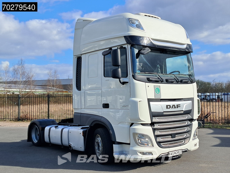 DAF XF 480 4X2 SSC Mega 2x Tanks Standklima ACC LED - Влекач: снимка 3 DAF XF 480 4X2 SSC Mega 2x Tanks Standklima ACC LED - Влекач: снимка 3
