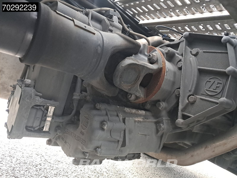 Влекач DAF XF 480 4X2 SSC Retarder 2xTanks ACC LED Euro 6: снимка 16 Влекач DAF XF 480 4X2 SSC Retarder 2xTanks ACC LED Euro 6: снимка 16