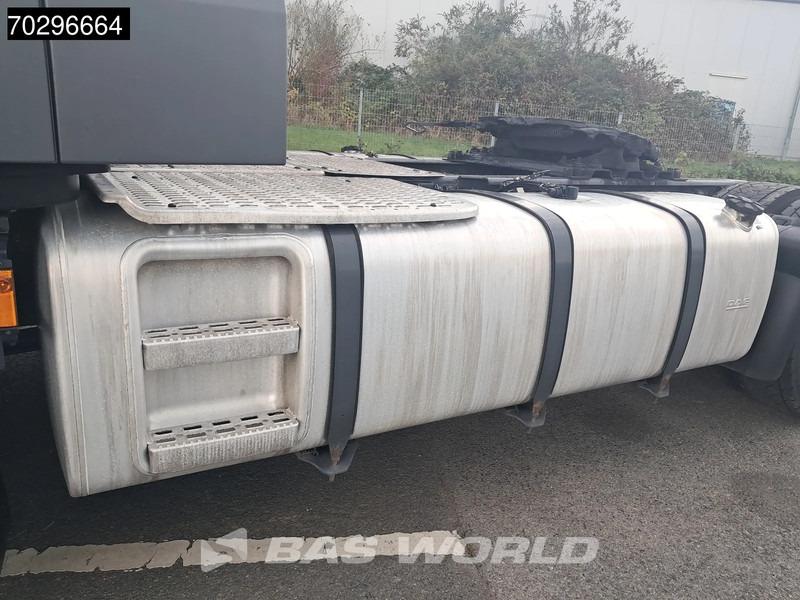 DAF XF 480 4X2 SSC Retarder 2xTanks ACC Standklima Euro 6 - Влекач: снимка 5 DAF XF 480 4X2 SSC Retarder 2xTanks ACC Standklima Euro 6 - Влекач: снимка 5
