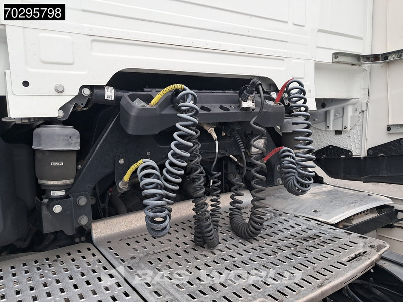 DAF XG 480 4X2 Retarder 2xTanks ACC LED Euro 6 - Влекач: снимка 5 DAF XG 480 4X2 Retarder 2xTanks ACC LED Euro 6 - Влекач: снимка 5