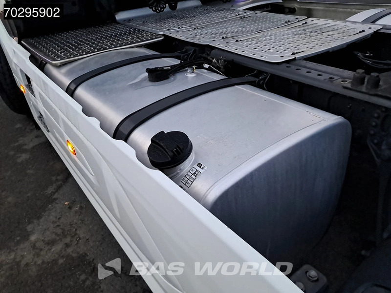 Влекач DAF XG+ 530 4X2 Retarder 2xTanks ACC Standklima: снимка 13