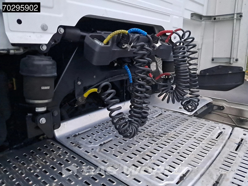 Влекач DAF XG+ 530 4X2 Retarder 2xTanks ACC Standklima: снимка 17