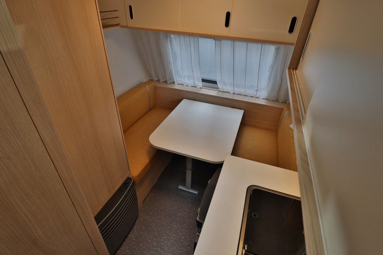Каравана Adria Aviva 360 DK  /1.Hand/Top-Fahrzeug/Etagenbetten Adria Aviva 360 DK  /1.Hand/Top-Fahrzeug/Etagenbetten: снимка 7