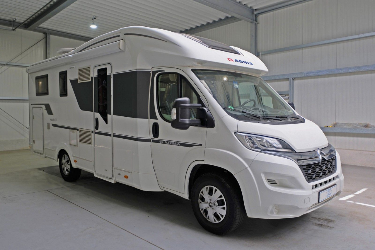 Adria Matrix M 670 SL/Einzelbetten+Hubbett/Klima/Solar - Полуинтегриран кемпер: снимка 1 Adria Matrix M 670 SL/Einzelbetten+Hubbett/Klima/Solar - Полуинтегриран кемпер: снимка 1