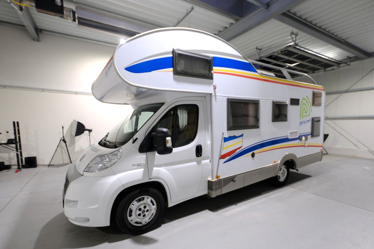 Bürstner A 576/Etagenbetten/Garage/Klima/Markise/3,0l 158 - Алковен кемпер: снимка 4 Bürstner A 576/Etagenbetten/Garage/Klima/Markise/3,0l 158 - Алковен кемпер: снимка 4