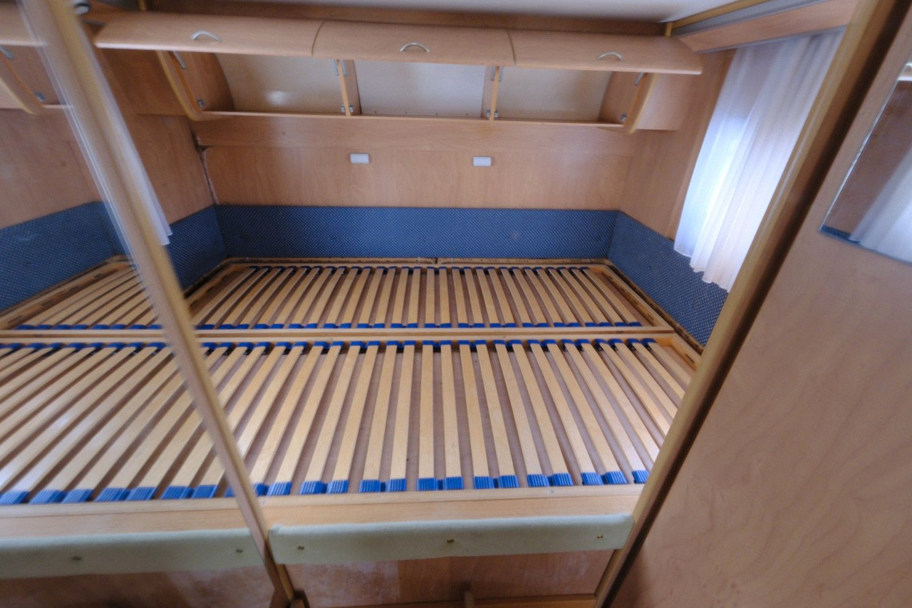 Алковен кемпер Bürstner A 747-2/Festbett+Garage/Klima/Markise/dop.Boden Bürstner A 747-2/Festbett+Garage/Klima/Markise/dop.Boden: снимка 10