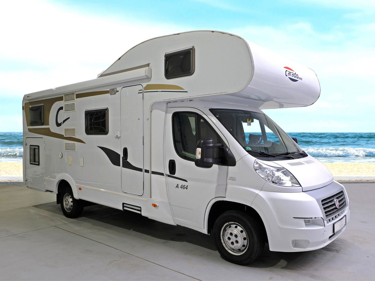 Carado A 464/Festbett/Garage/2xKlima/Markise - Алковен кемпер: снимка 1 Carado A 464/Festbett/Garage/2xKlima/Markise - Алковен кемпер: снимка 1