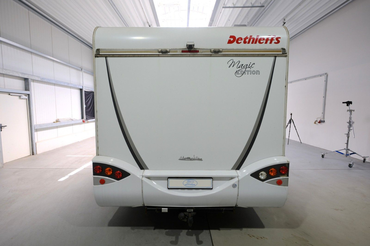 Dethleffs T 001 Magic Edition White/Einzelbetten/Solar - Полуинтегриран кемпер: снимка 3 Dethleffs T 001 Magic Edition White/Einzelbetten/Solar - Полуинтегриран кемпер: снимка 3